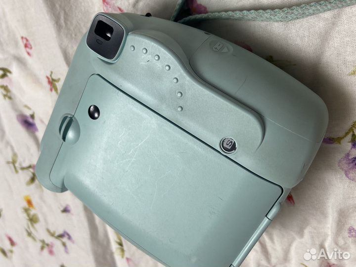 Плёночный фотоаппарат instax mini 9