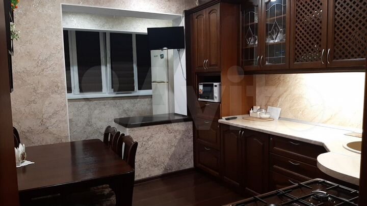 3-к. квартира, 80 м², 4/5 эт.