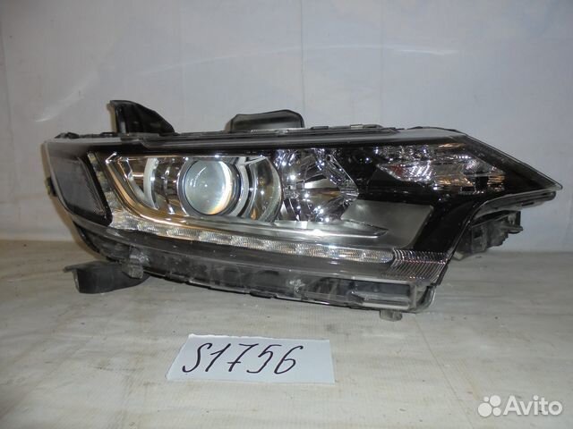 Фара правая Mitsubishi Outlander III рестайлинг (2