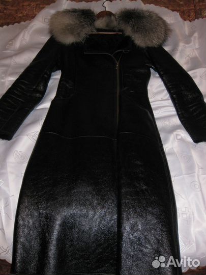 Дубленка натуральная, капюшон цельная чернобурка