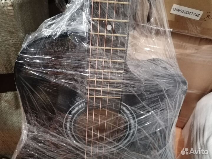 Классическая гитара шестиструнная