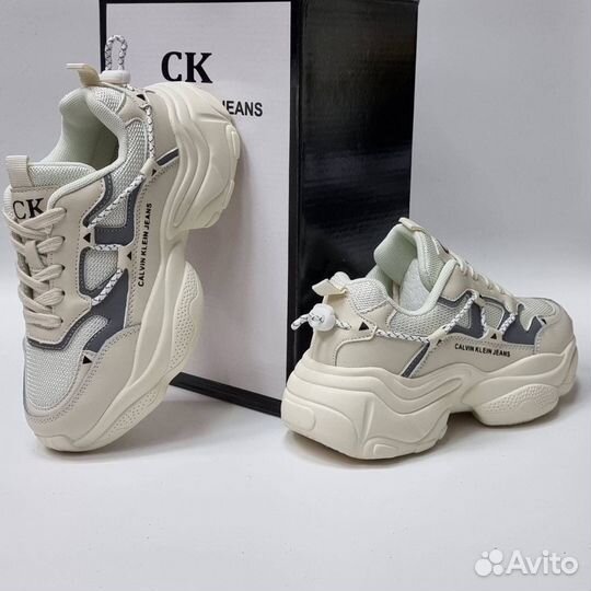 Calvin Klein кроссовки женские