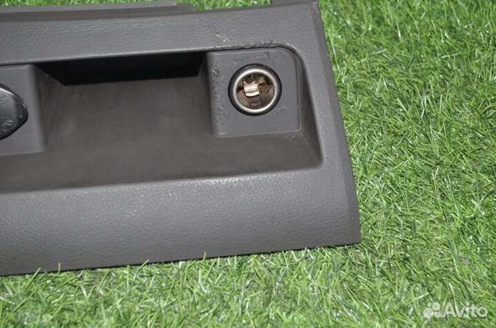 Прикуриватель Toyota Tundra 3UR-FBE 2009