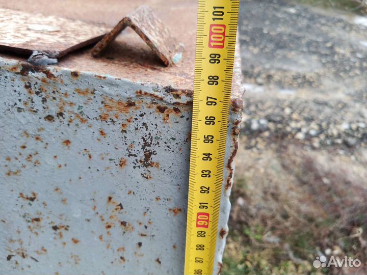 Мусорный контейнеры б/у