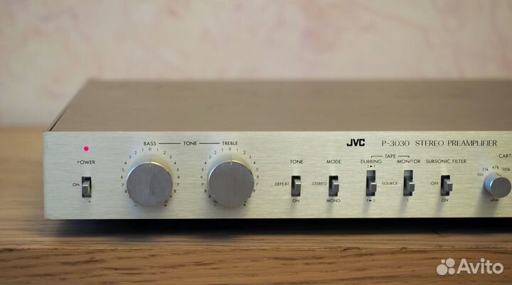 Предварительный усилитель JVC P-3030. 220 Вольт