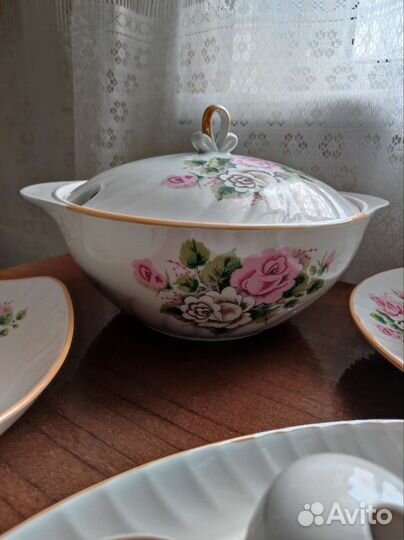 Столовый сервиз Фарфор на 12 персон