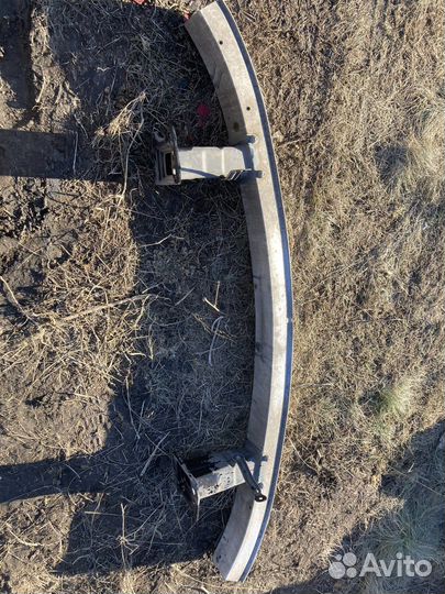 Усилитель переднего бампера Mercedes ml164 gl164