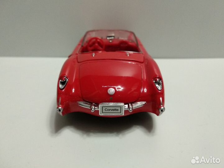 Машинка '57 Chevrolet Corvette 1:36 Welly