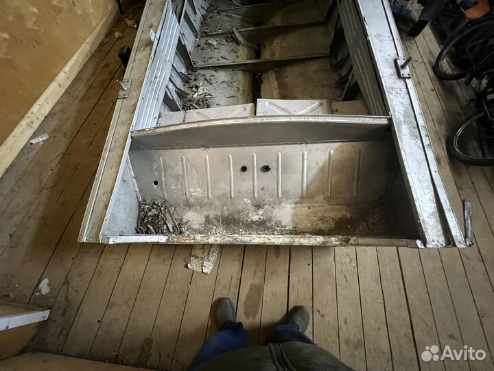 Лодка Прогресс 4