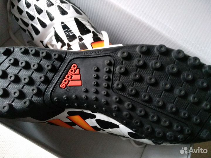 Бутсы футбольные Adidas