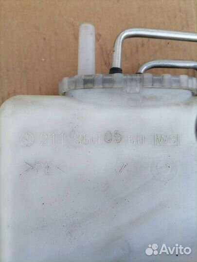Бачок омывателя Benz Мерседес W211