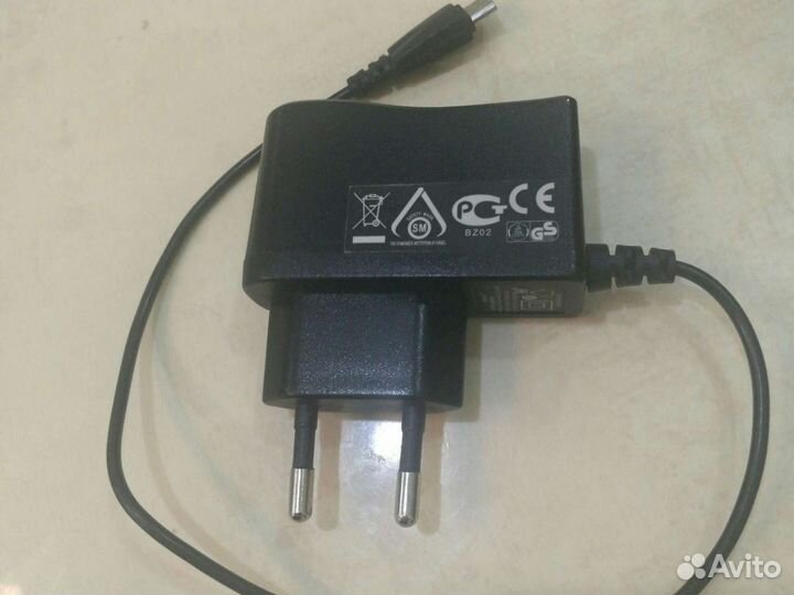 Зарядное устройство