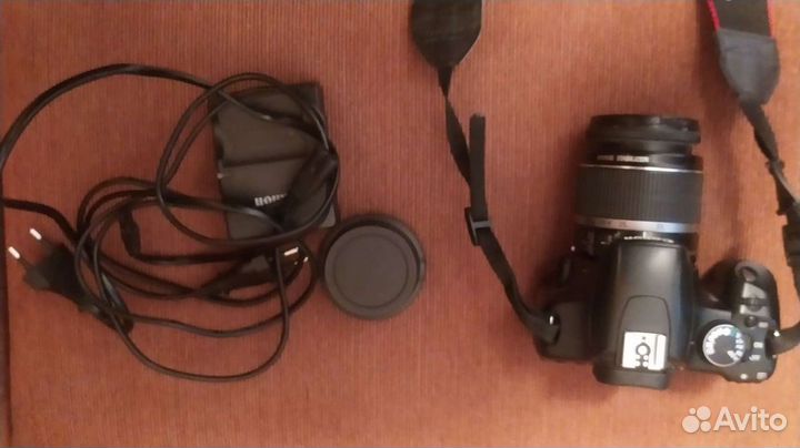 Зеркальный фотоаппарат canon