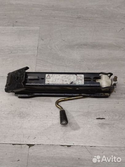 Домкрат штатный Citroen Picasso