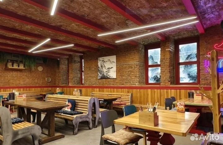 Уютное кафе в жилом комплексе / Высокий трафик