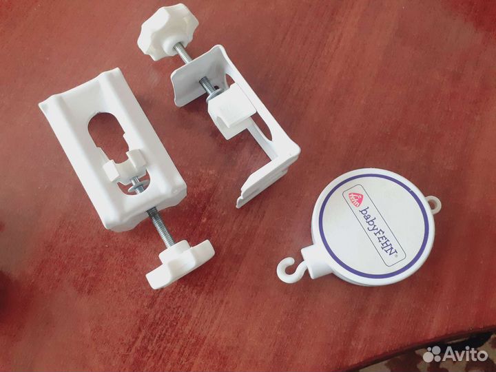 Музыкальный мобиль на кроватку