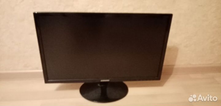 Монитор 24 дюйма Samsung
