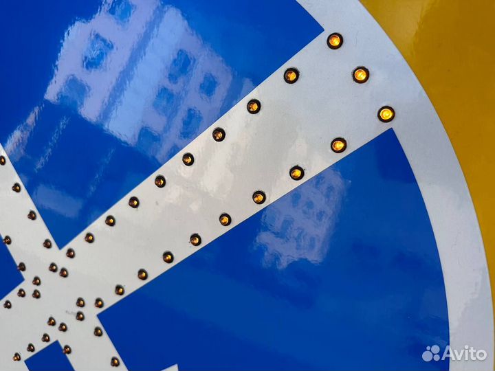 Новый дорожный знак 4.2.1/4.2.2 