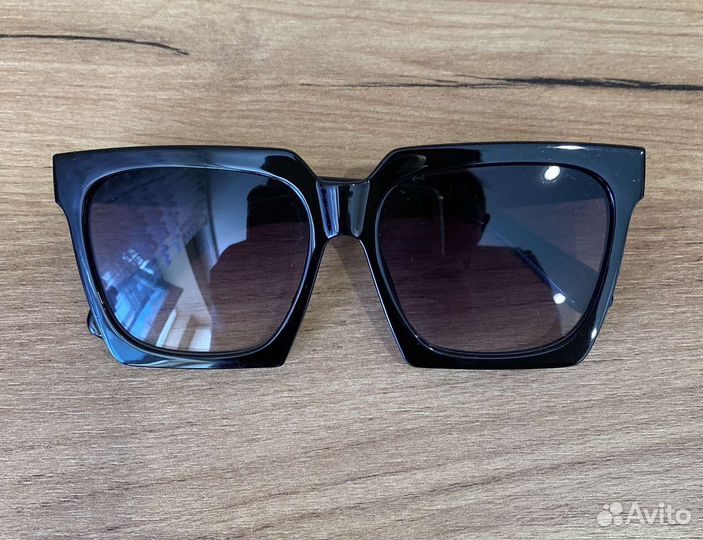 Очки новые солнцезащитные с чехлом shein