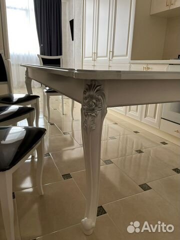 Кухонный стол