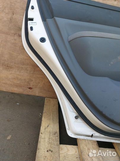 Дверь задняя левая Toyota Prius 2 NHW20 2005