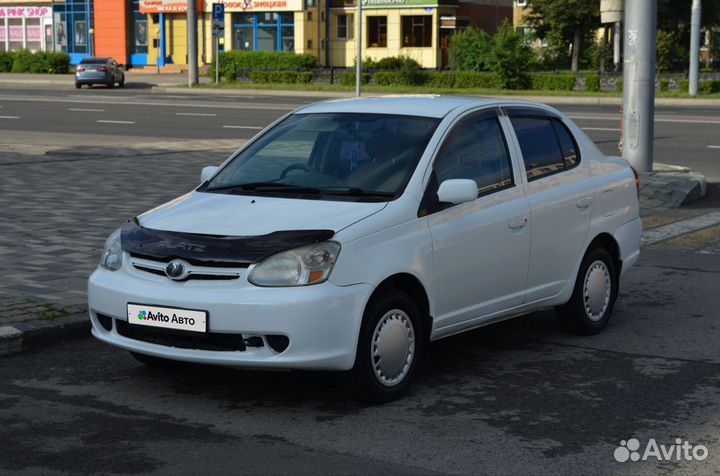 Toyota Platz 1.0 AT, 2003, 300 000 км