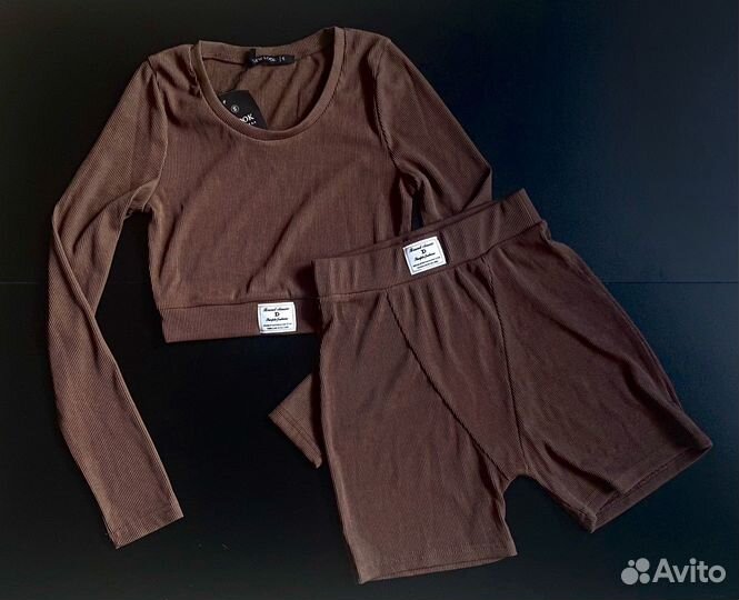 Костюм для йоги и фитнеса