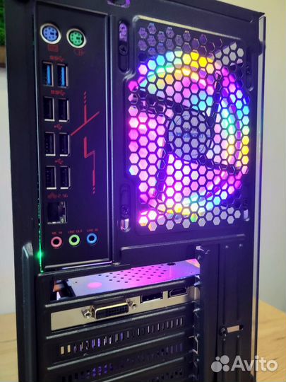 Игровой компьютер Intel Xeon E5-2666 v3