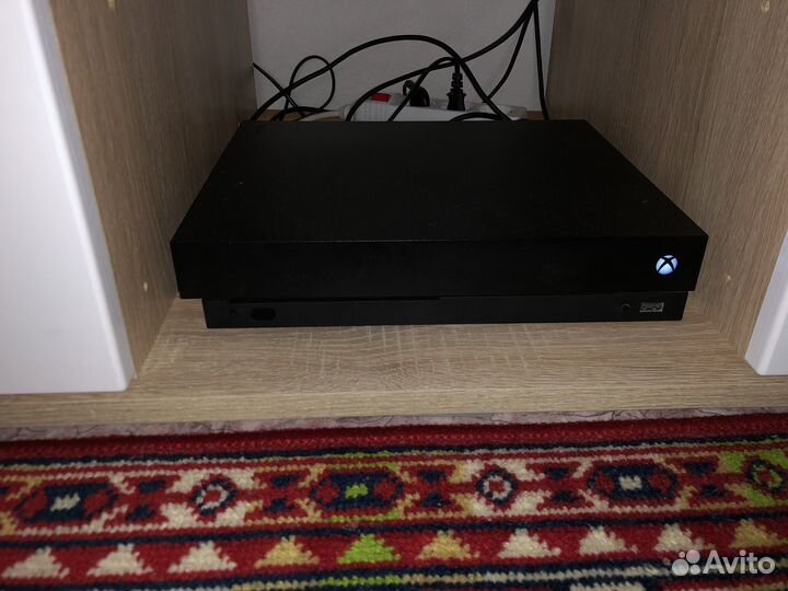 Xbox one x 2 джойстика Game Pass Ultimate 5 мес