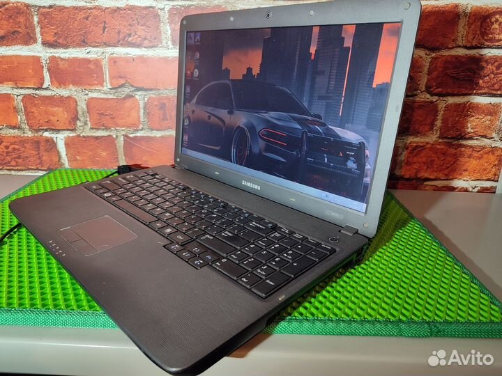 Samsung Sa31-Core i3 X4\ 4 Озу \ 512 Видео\ 500HDD