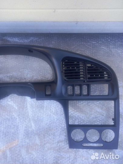 Киа спектра козырек щитка приборов