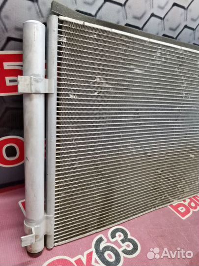 Радиатор кондиционера передний Hyundai Solaris