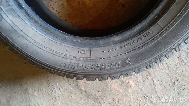 Dunlop SP Winter Ice 01 185/65 R15