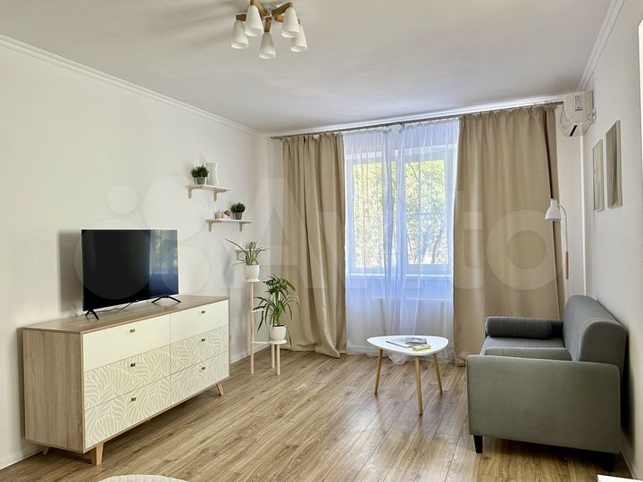 1-к. квартира, 44 м², 1/12 эт.