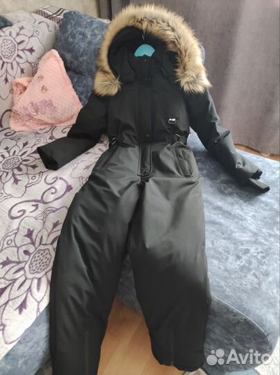 Зимний комбинезон для девочки