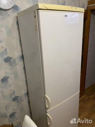 Холодильник zanussi ZRB 350