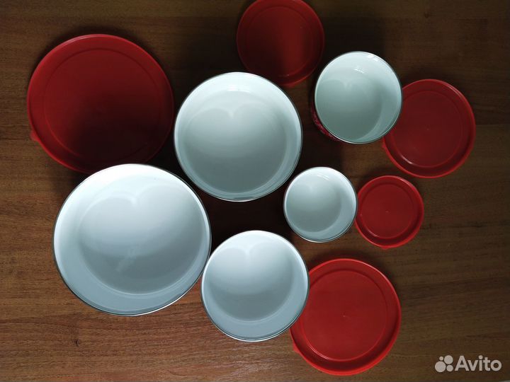 Металлические контейнеры с крышками для хранения