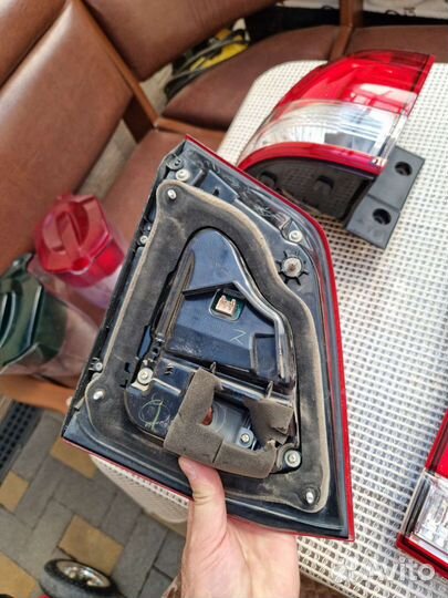 Оригинальные задние фары