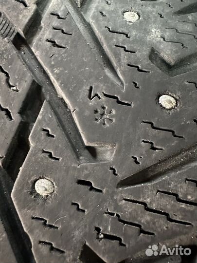 Nokian Tyres Hakkapeliitta 8 235/55 R17