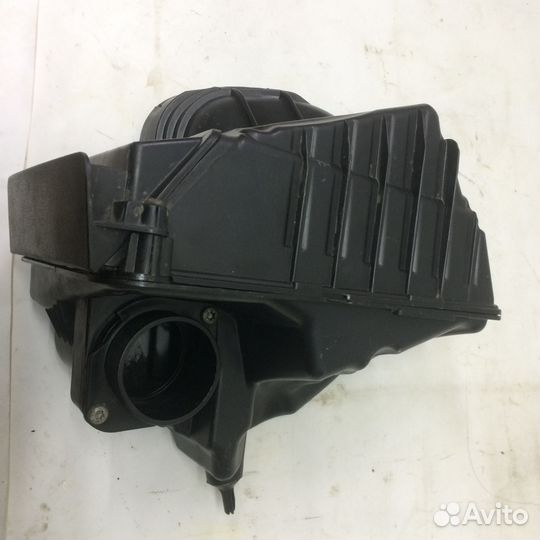 Корпус воздушного фильтра рено Меган 3 2011г