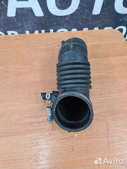 Патрубок воздушного фильтра Kia Ceed универсал