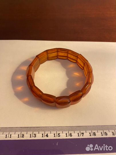 Украшения из янтаря-браслет, подвески