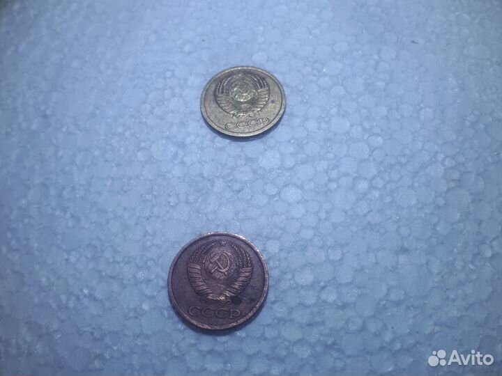 Монеты 1 копейка 1982 и 1990г
