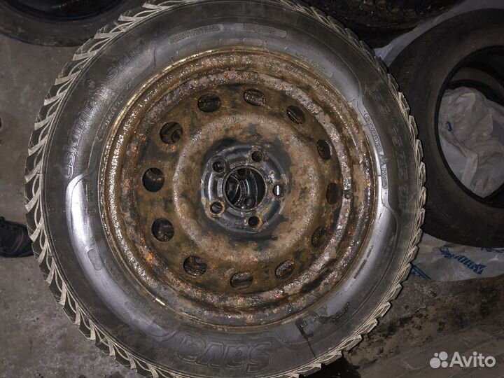 Sava Eskimo Stud 195/65 R15 91T