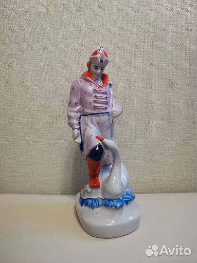 Фарфоровая статуэтка СССР 