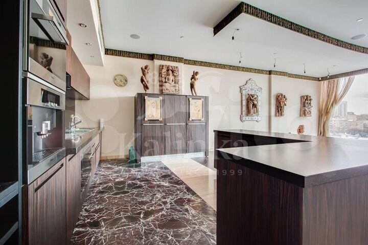 4-к. квартира, 211 м², 7/10 эт.