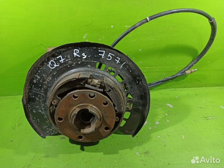 Кулак,цапфа опорная задняя правая Audi Q7 4L 4.2