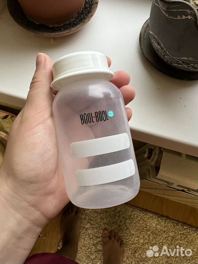 Бутылочки и пакеты для заморозки молока