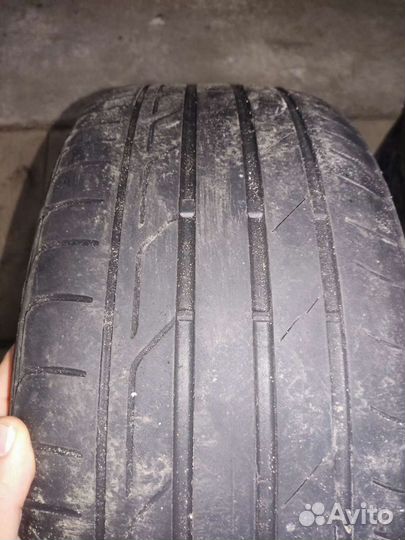 Bridgestone Turanza T001 215/45 R16 90