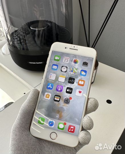 iPhone 8 Plus, 64 ГБ